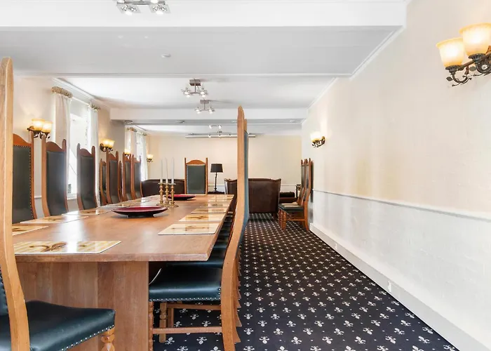 5 Bedroom Lovely In Apartmán *